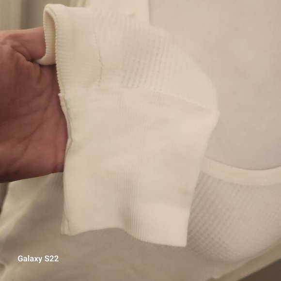 Free People Alabaster Sweater. NWT. Size Medium - Picture 4 of 14